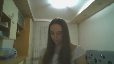 Snapshot of angelina_26 chatting on October 28, 2025, 9:39 pm Angelina 26 online show from October 28, 2025, 9:39 pm