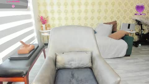 Snapshot of angelina_class_7 chatting on June 27, 2026, 2:12 pm angelina_class_7 online show from June 27, 2026, 2:12 pm