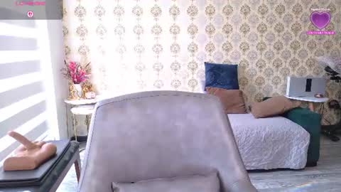 Snapshot of angelina_class_7 chatting on July 13, 2026, 1:36 pm angelina_class_7 online show from July 13, 2026, 1:36 pm