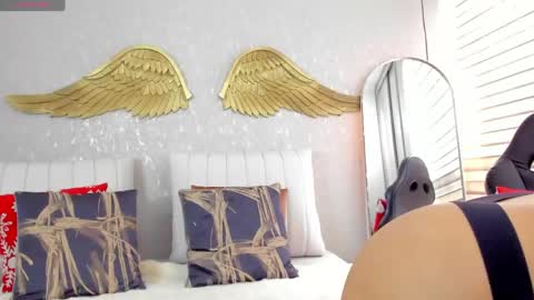 Snapshot of angelina_ruspoli chatting on May 7, 2026, 4:56 pm Angelina online show from May 7, 2026, 4:56 pm