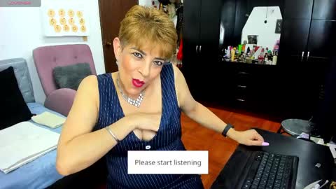 Snapshot of angelina_stone_65 chatting on May 13, 2026, 12:41 am Angelina online show from May 13, 2026, 12:41 am