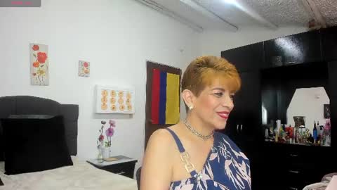 Angelina online show from July 9, 2026, 11:42 pm