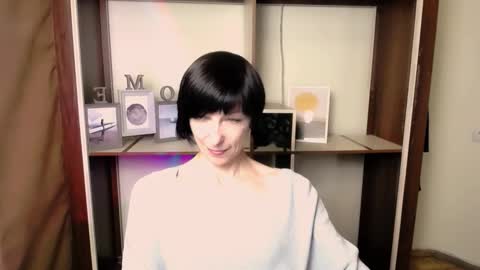 Angelina online show from January 7, 2026, 4:31 pm