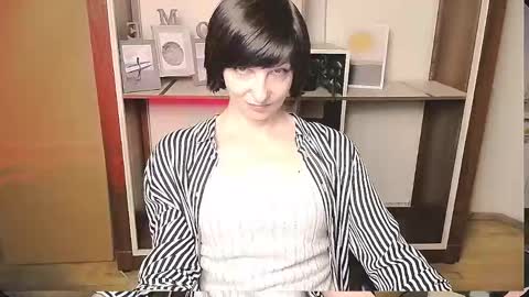 Snapshot of angelinalov_ chatting on May 8, 2026, 8:41 am Angelina online show from May 8, 2026, 8:41 am