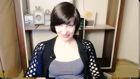 Snapshot of angelinalov_ chatting on May 21, 2026, 7:59 am Angelina online show from May 21, 2026, 7:59 am