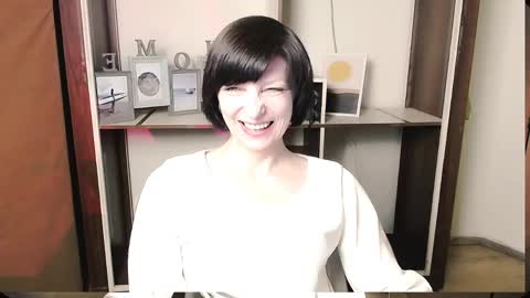 Snapshot of angelinalov_ chatting on May 30, 2026, 7:38 am Angelina online show from May 30, 2026, 7:38 am
