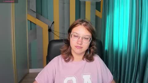 AngelinaLow online show from September 15, 2025, 11:21 am