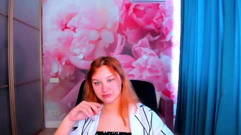 AngelinaLow online show from April 14, 2026, 11:27 am