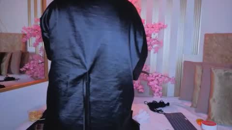 Snapshot of angelinarouse_ chatting on June 7, 2026, 4:27 am angelinarouse_ online show from June 7, 2026, 4:27 am