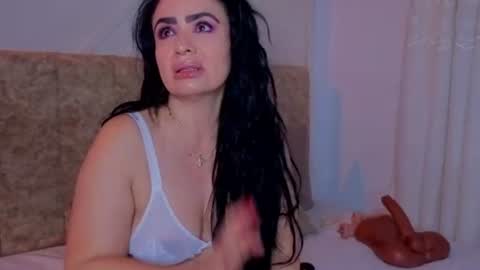 Snapshot of angelinarouse_ chatting on June 13, 2026, 3:15 am angelinarouse_ online show from June 13, 2026, 3:15 am