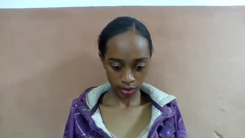 Snapshot of angeline221173 chatting on July 19, 2026, 7:12 am angeline221173 online show from July 19, 2026, 7:12 am