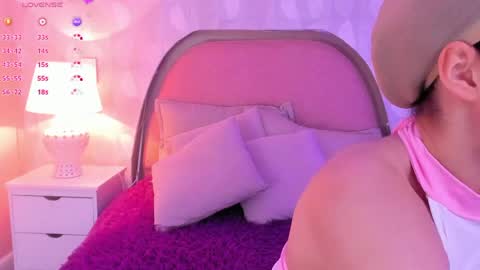 angeline online show from May 4, 2026, 12:23 pm