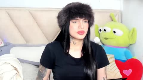 Snapshot of angeline__smith chatting on December 13, 2024, 12:06 pm Angeline Smith online show from December 13, 2024, 12:06 pm