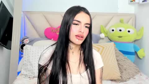 Snapshot of angeline__smith chatting on February 24, 2025, 7:30 pm Angeline Smith online show from February 24, 2025, 7:30 pm