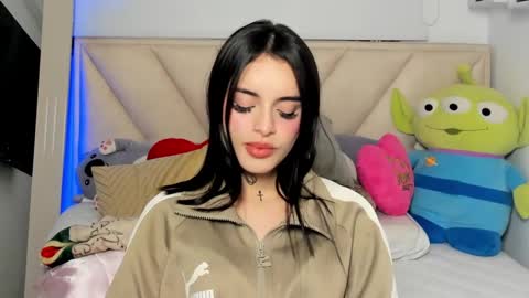 Snapshot of angeline__smith chatting on March 4, 2025, 7:41 am Angeline Smith online show from March 4, 2025, 7:41 am