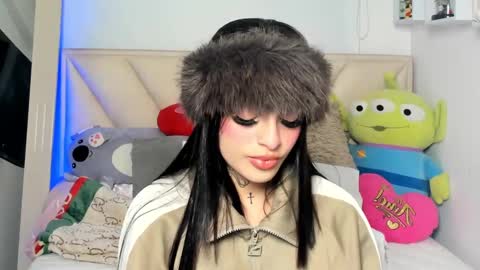 Snapshot of angeline__smith chatting on March 6, 2025, 6:41 am Angeline Smith online show from March 6, 2025, 6:41 am