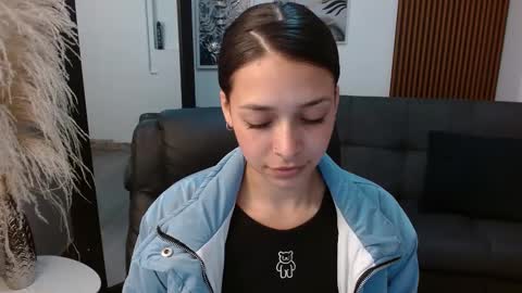 Snapshot of angeline_davies chatting on February 26, 2025, 6:21 pm angeline_davies online show from February 26, 2025, 6:21 pm