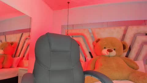 Angeline Heet online show from February 13, 2026, 3:02 am