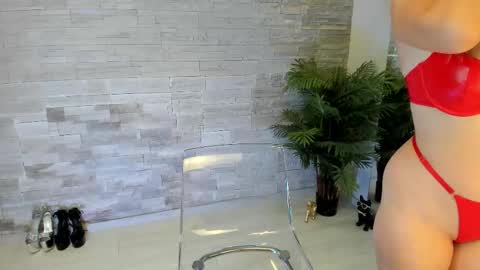 angelinsin online show from October 5, 2025, 7:45 pm