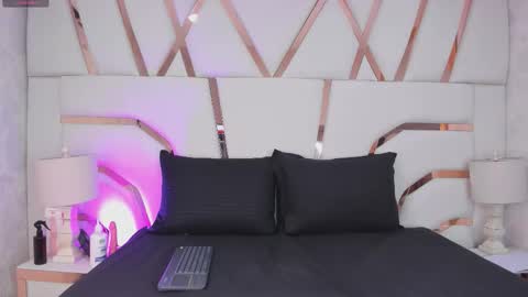 angelita_bennett23 online show from March 16, 2026, 4:40 am