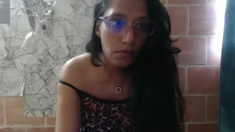 angela online show from February 7, 2025, 12:17 pm