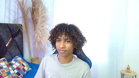 Snapshot of angell18_ chatting on November 7, 2025, 9:15 pm Angel online show from November 7, 2025, 9:15 pm