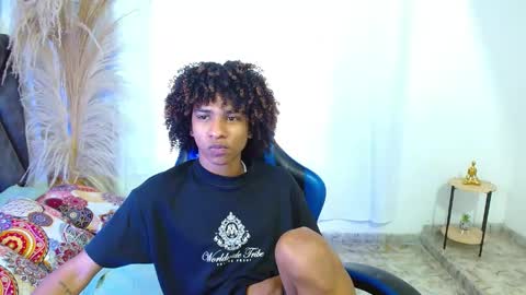 Snapshot of angell18_ chatting on May 26, 2026, 8:38 pm Angel online show from May 26, 2026, 8:38 pm