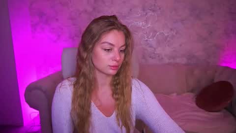 Snapshot of angelleyess chatting on September 16, 2025, 11:39 pm angelleyess online show from September 16, 2025, 11:39 pm