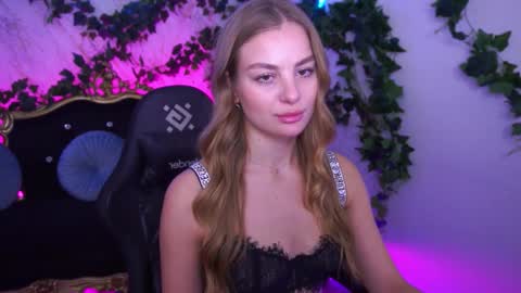 Snapshot of angelleyess chatting on November 12, 2025, 2:12 am angelleyess online show from November 12, 2025, 2:12 am