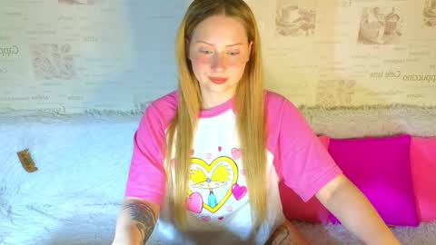 Cutie online show from September 18, 2025, 3:14 pm