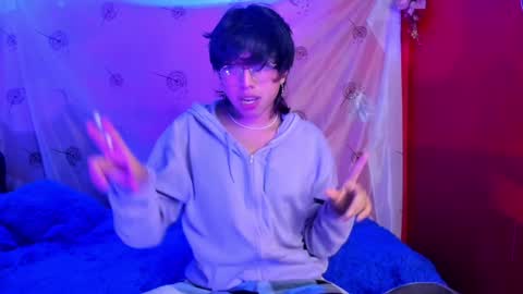 Snapshot of angellonfire chatting on December 24, 2024, 2:21 am Angel online show from December 24, 2024, 2:21 am