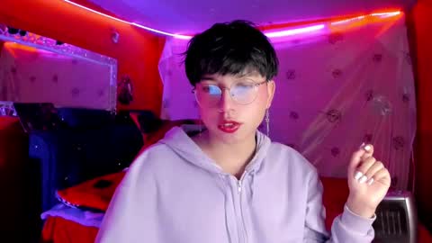 Snapshot of angellonfire chatting on September 18, 2025, 5:53 am Angel online show from September 18, 2025, 5:53 am