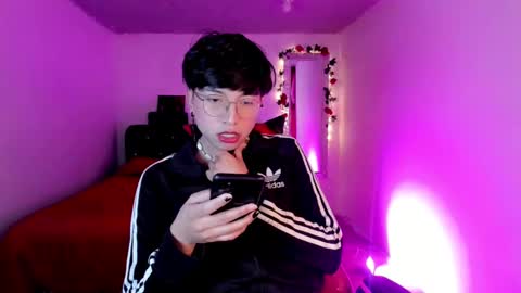 Snapshot of angellonfire chatting on November 22, 2025, 6:23 am Angel online show from November 22, 2025, 6:23 am