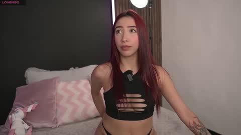 Snapshot of angells_smith chatting on February 19, 2025, 2:34 pm online show from February 19, 2025, 2:34 pm