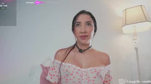 Snapshot of angells_smith chatting on November 11, 2025, 6:52 pm online show from November 11, 2025, 6:52 pm