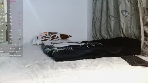 Angelm888-  online show from April 22, 2026, 2:25 am