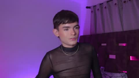 Angelo I work from home this is my room  online show from September 14, 2025, 5:39 am