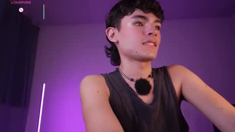 Snapshot of angelocute_ chatting on March 21, 2026, 12:48 am Angelo I work from home this is my room online show from March 21, 2026, 12:48 am