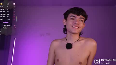 Snapshot of angelocute_ chatting on March 28, 2026, 3:06 am Angelo I work from home this is my room online show from March 28, 2026, 3:06 am