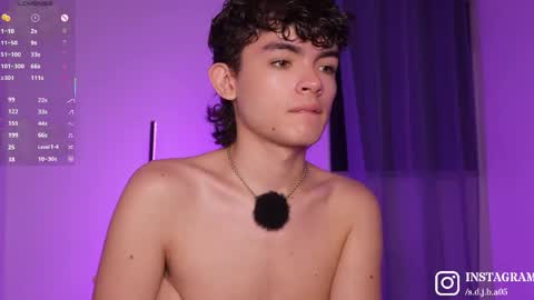 Snapshot of angelocute_ chatting on April 16, 2026, 1:39 am Angelo I work from home this is my room online show from April 16, 2026, 1:39 am