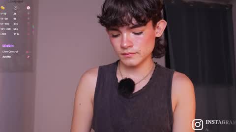 Snapshot of angelocute_ chatting on April 30, 2026, 3:02 am Angelo I work from home this is my room online show from April 30, 2026, 3:02 am