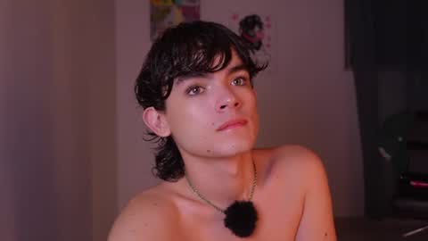 Angelo I work from home this is my room  online show from June 25, 2026, 2:11 am