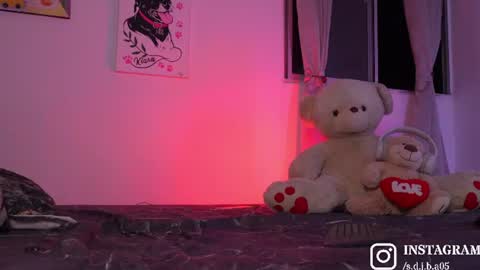 Angelo I work from home this is my room  online show from July 23, 2026, 12:57 am