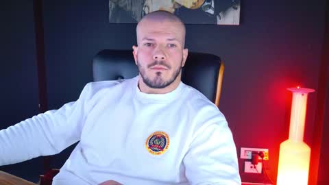 Snapshot of angeloeric chatting on December 4, 2024, 8:23 am BlackWolf online show from December 4, 2024, 8:23 am