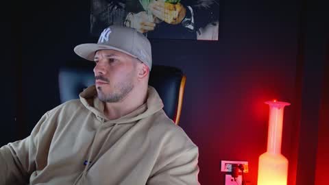 Snapshot of angeloeric chatting on December 10, 2024, 3:55 pm BlackWolf online show from December 10, 2024, 3:55 pm