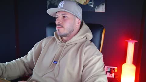 Snapshot of angeloeric chatting on December 10, 2024, 7:00 pm BlackWolf online show from December 10, 2024, 7:00 pm