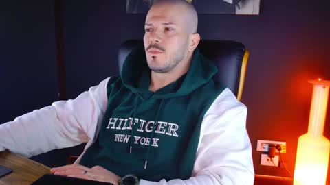 Snapshot of angeloeric chatting on January 15, 2025, 5:29 am BlackWolf online show from January 15, 2025, 5:29 am