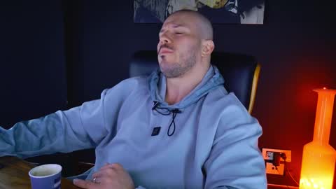 Snapshot of angeloeric chatting on February 12, 2025, 6:29 am BlackWolf online show from February 12, 2025, 6:29 am