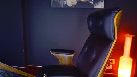 Snapshot of angeloeric chatting on February 13, 2025, 1:26 pm BlackWolf online show from February 13, 2025, 1:26 pm