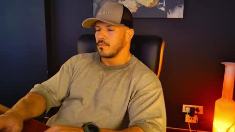 Snapshot of angeloeric chatting on September 18, 2025, 11:56 am BlackWolf online show from September 18, 2025, 11:56 am